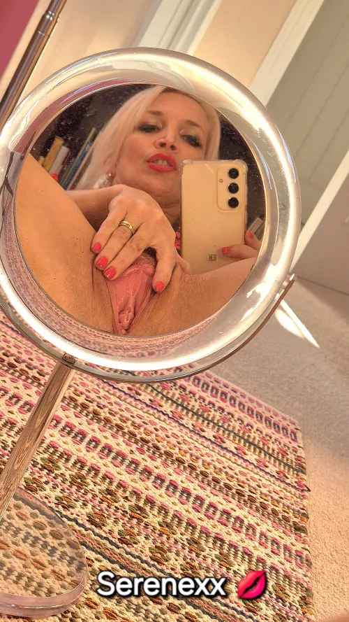 🩷 I've already started fingering myself 😈😈 