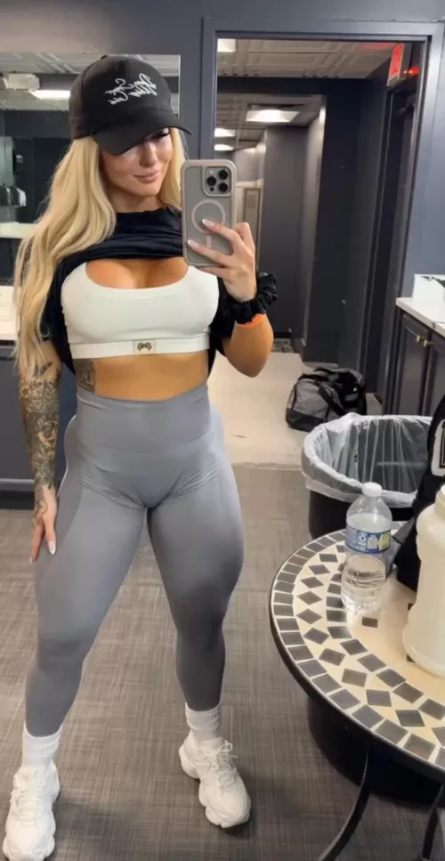 let’s stretch out together 