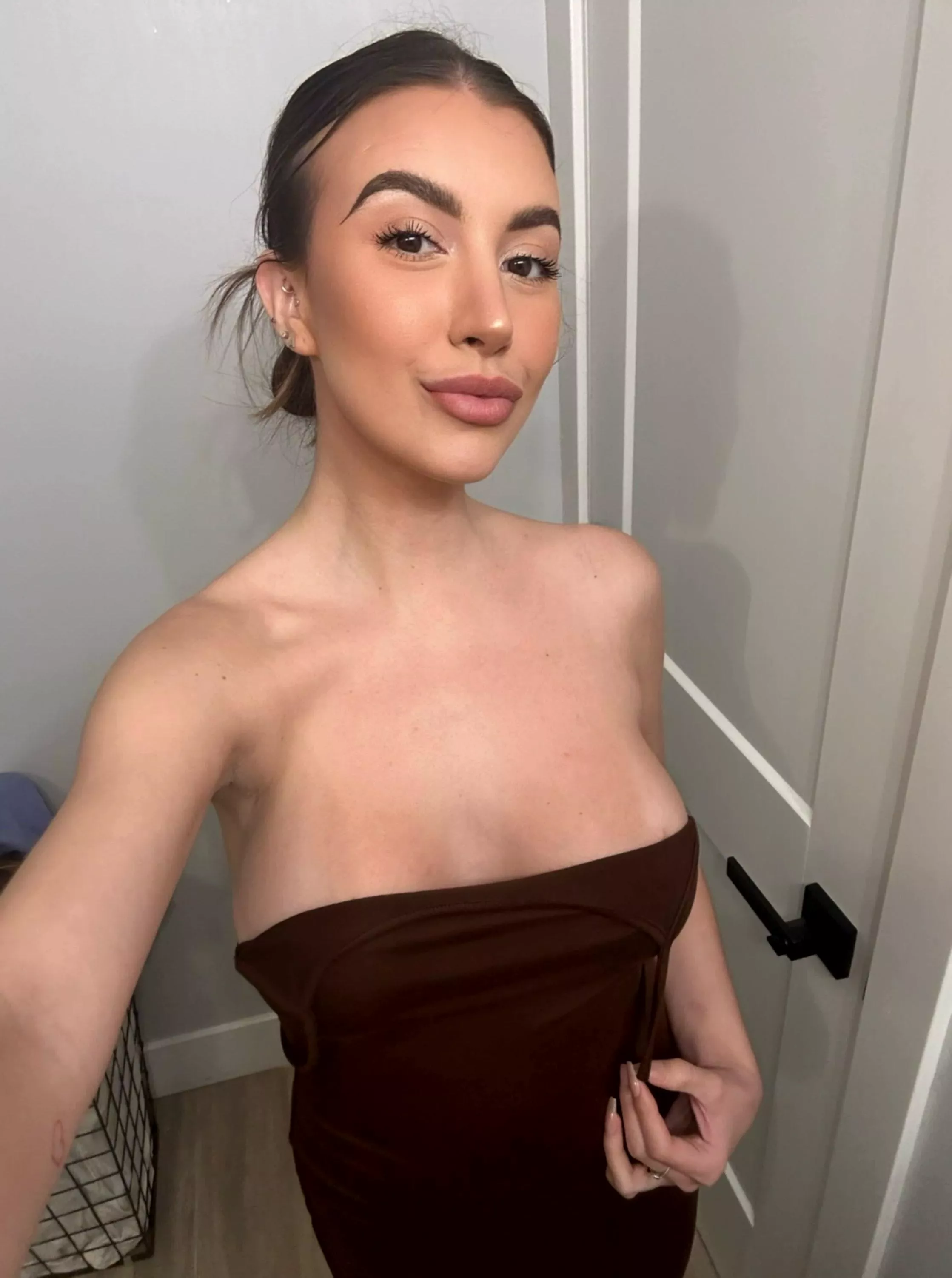 looking hot in my tight dress?