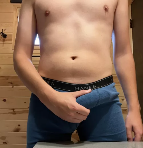 People like to stare in the locker room!