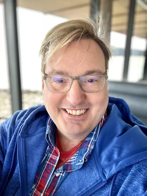 PS5 player here. Just saying hello. I hope you’re having an awesome week. 