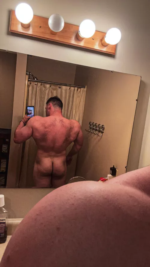 Really need a sugar daddy/dad😫👀