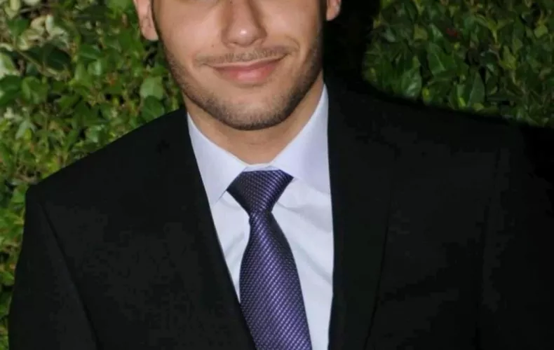 Shall I take a nude one?