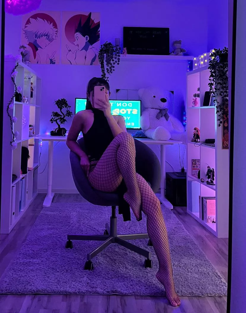 Simple question but… cuddlesss