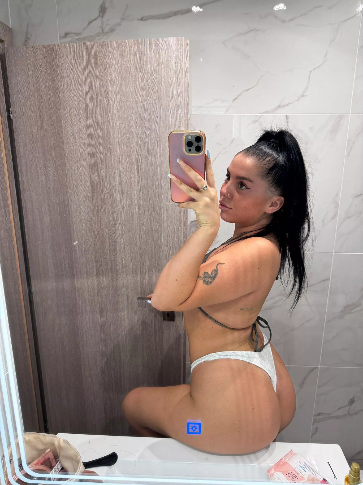 your face looks like a very comfortable seat for my ass