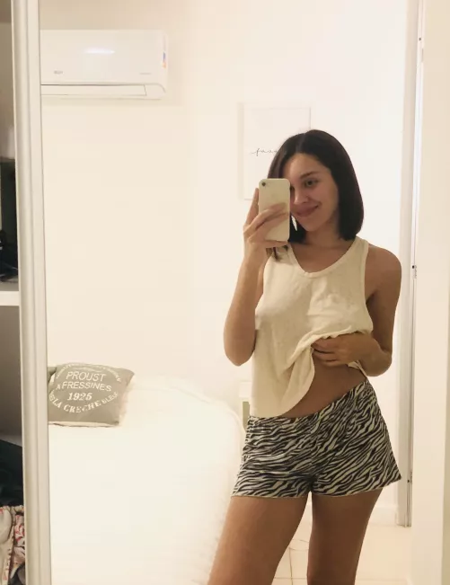 Are natural girls still attractive?