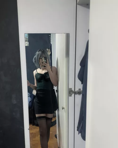 boys can wear thigh highs too (: