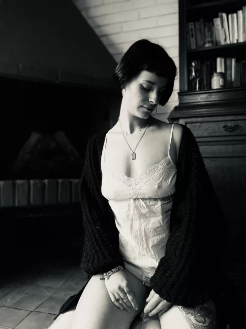 Captured by a magic eye in time 