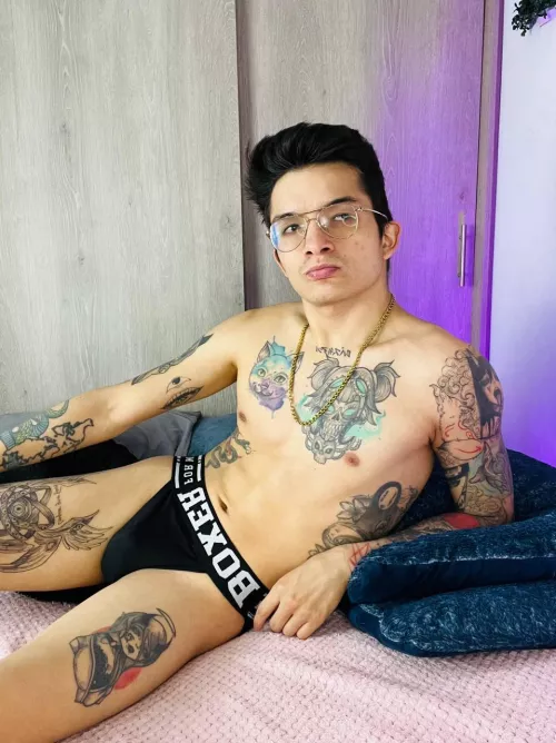 I got a bit distracted while cleaning today😏