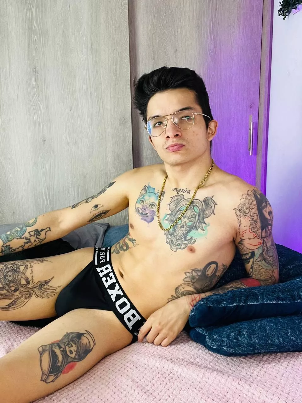 I got a bit distracted while cleaning today😏