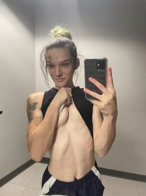 i love everything about this picture 🤭