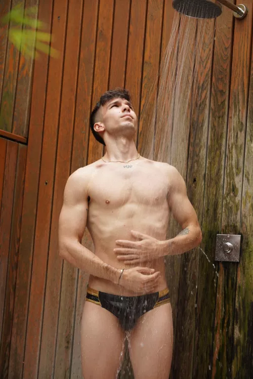 I love these swimmers😋