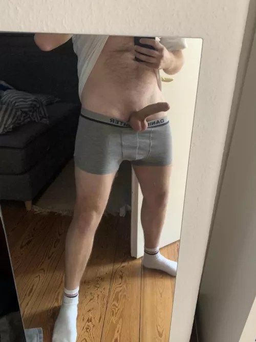 I’d love to be your new roommate Bro