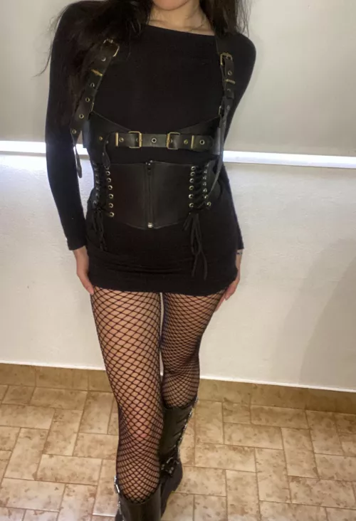 my dom leather harness 