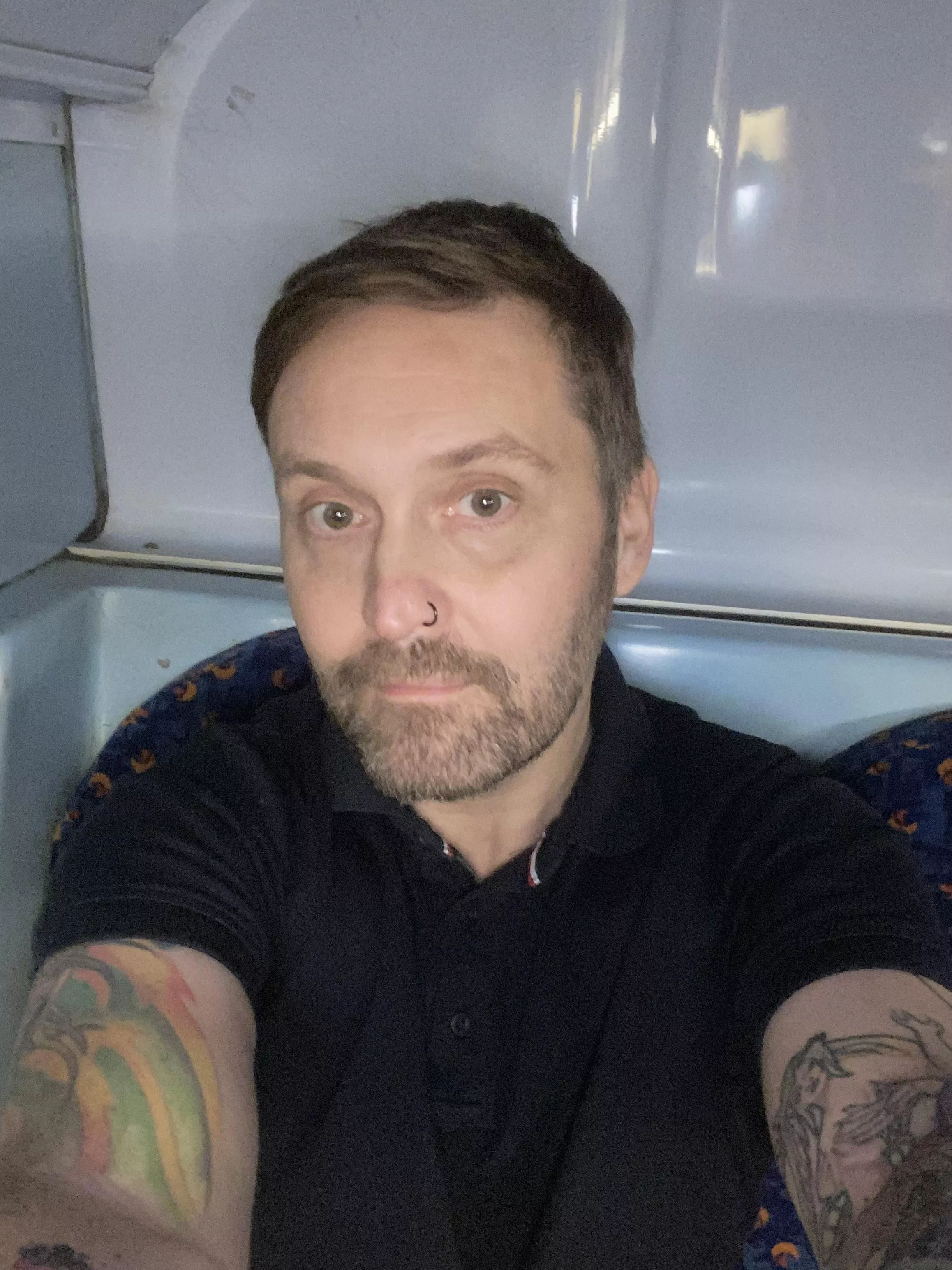 Riding the “drunk bus” back home 😱 🚌 🍷 hiding on the back seat 😱 