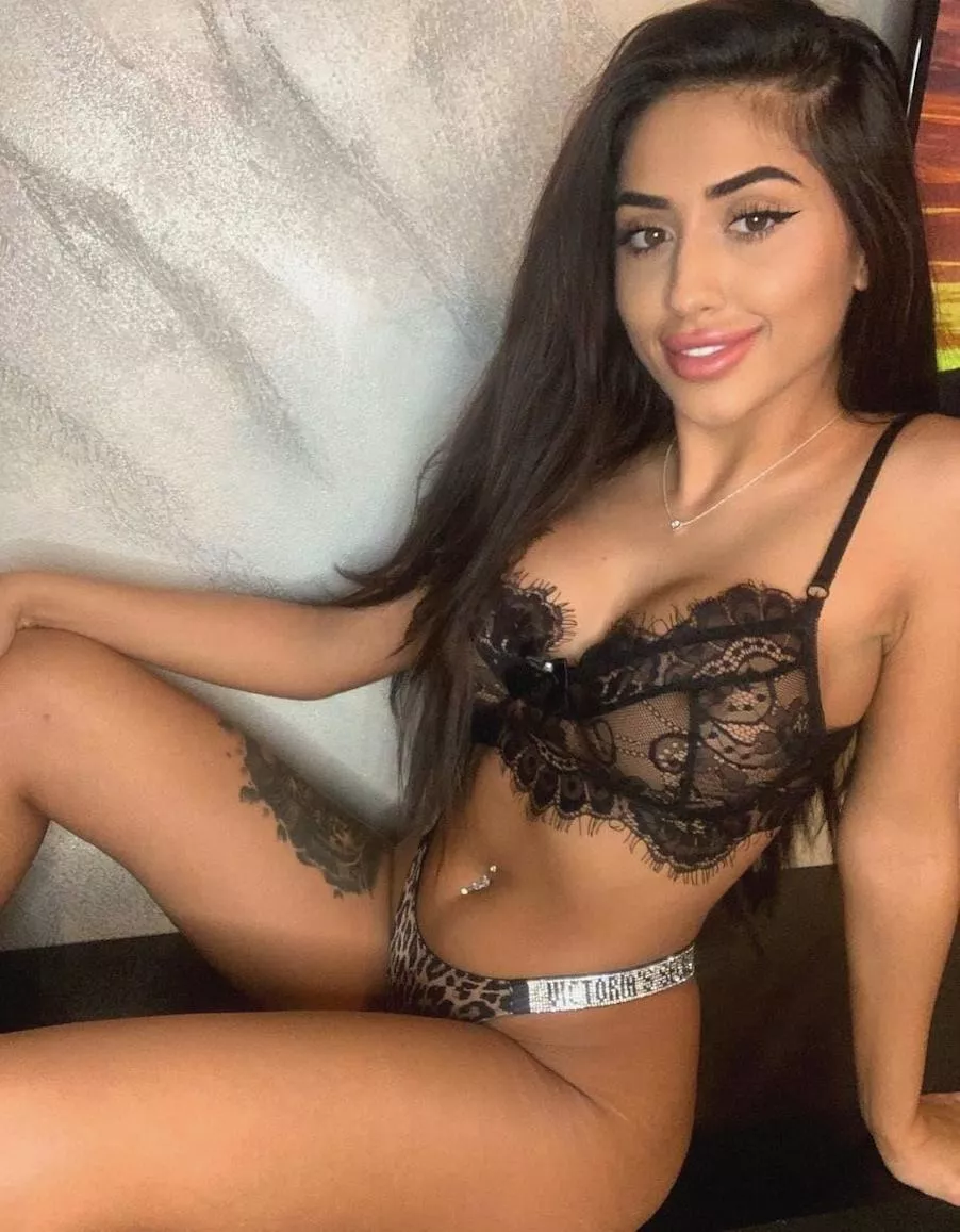 You can have mommys breasts all night long