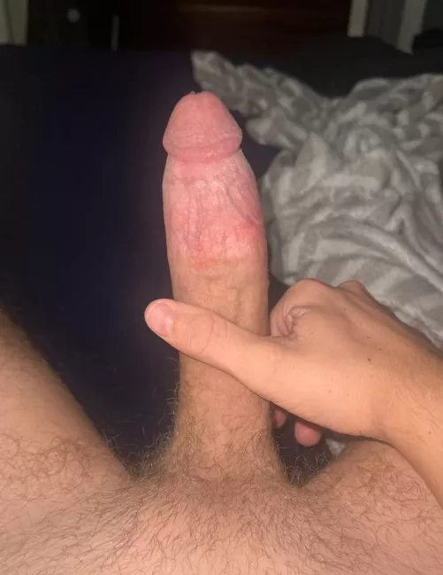 19 m need a bro to help me out. hmu 