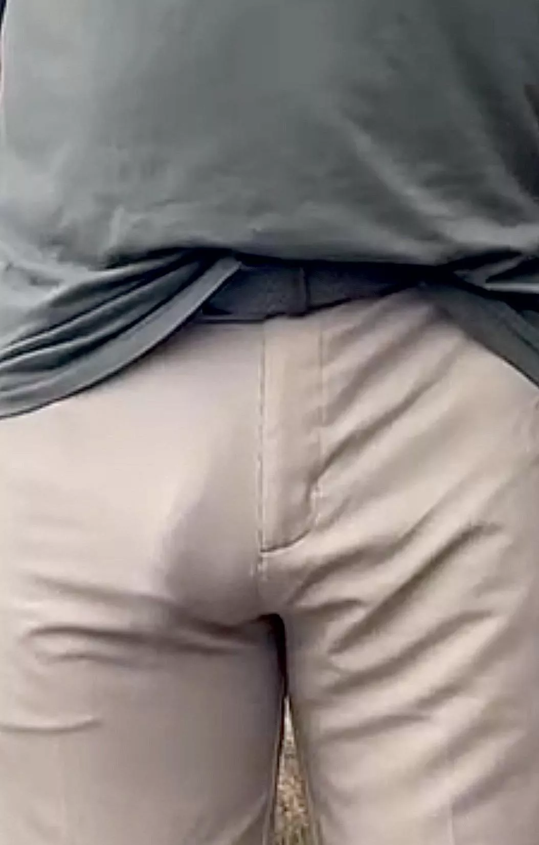 Another outline to look at…Golf pants #freeballing