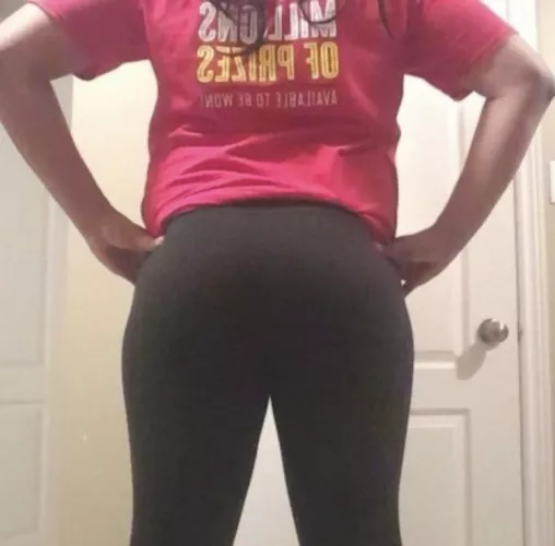 Comfy leggings :3 hehehehe