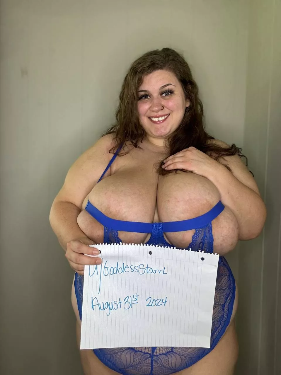 Hello I’m Goddess Luna! 6 years of experience! I’m a natural switch! I offer [fet] friendly content. Come jerk off to my big natural tits during [cam] or get blown up with [pic] [vid]. Customizable content [pic] [rate] [vid] [aud]
