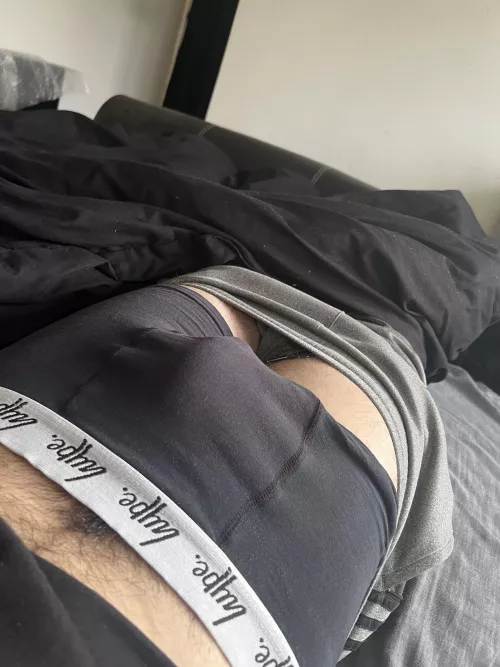 How do I look?😏 Dms open💦😈