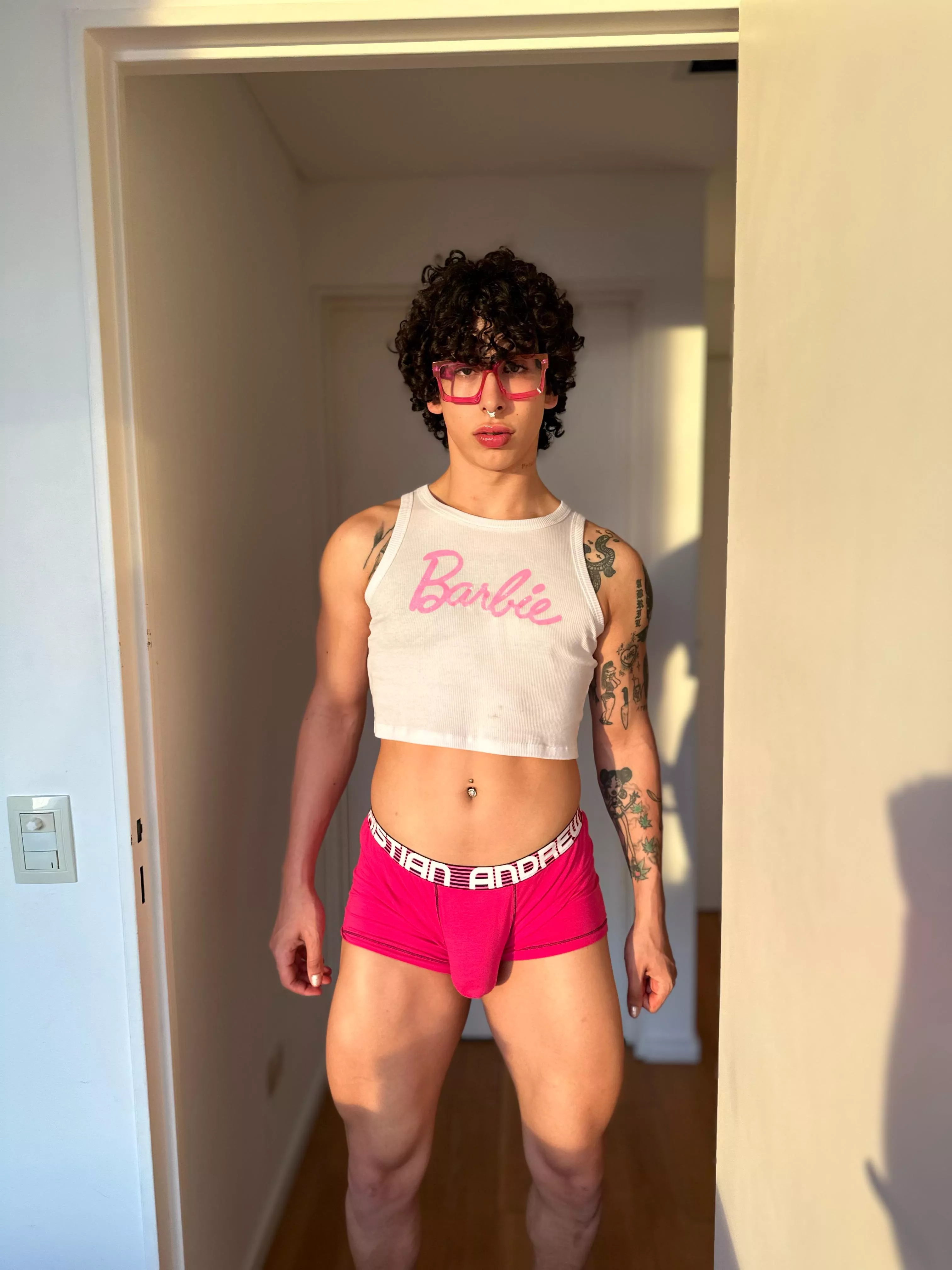 I feel like sending nudes to straight guys (actually doing it!) leave a ‘❤️’