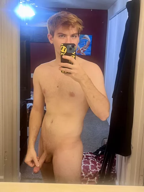 I need someone that’ll let me suck them for hours to come over 🤤🤤