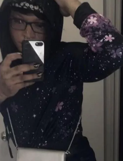 Little goth phase 🙈 lol