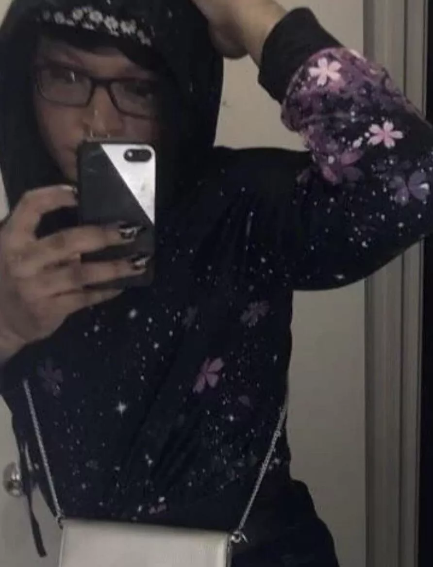 Little goth phase 🙈 lol