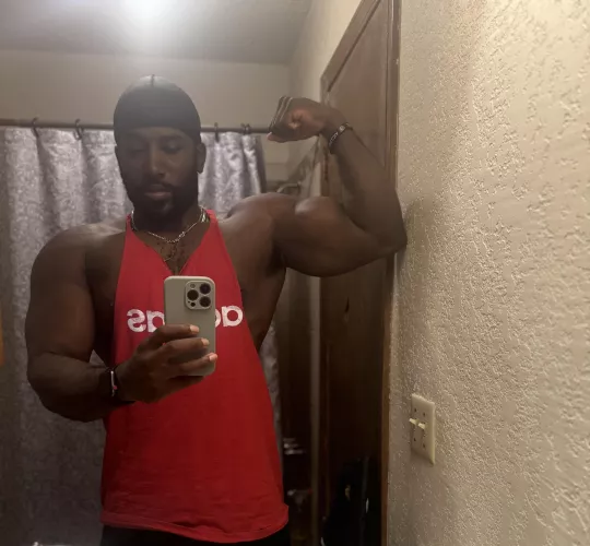 Locked and loaded 💪🏾