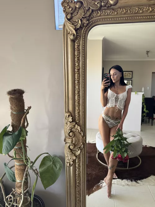 Can you fill me up, darling?
