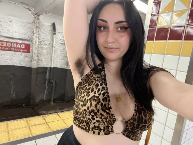 hopefully my date wont mind my hairy pits