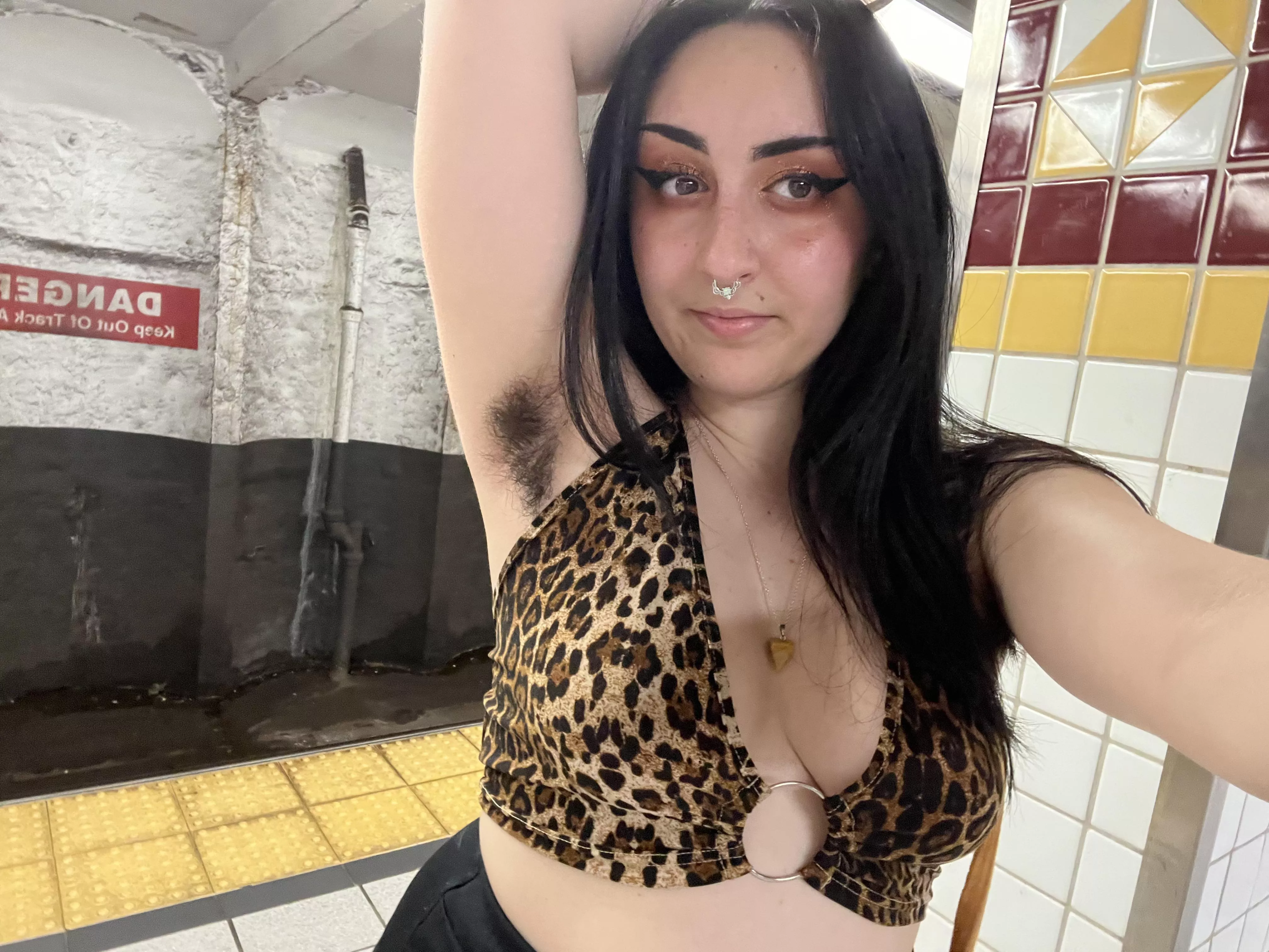 hopefully my date wont mind my hairy pits