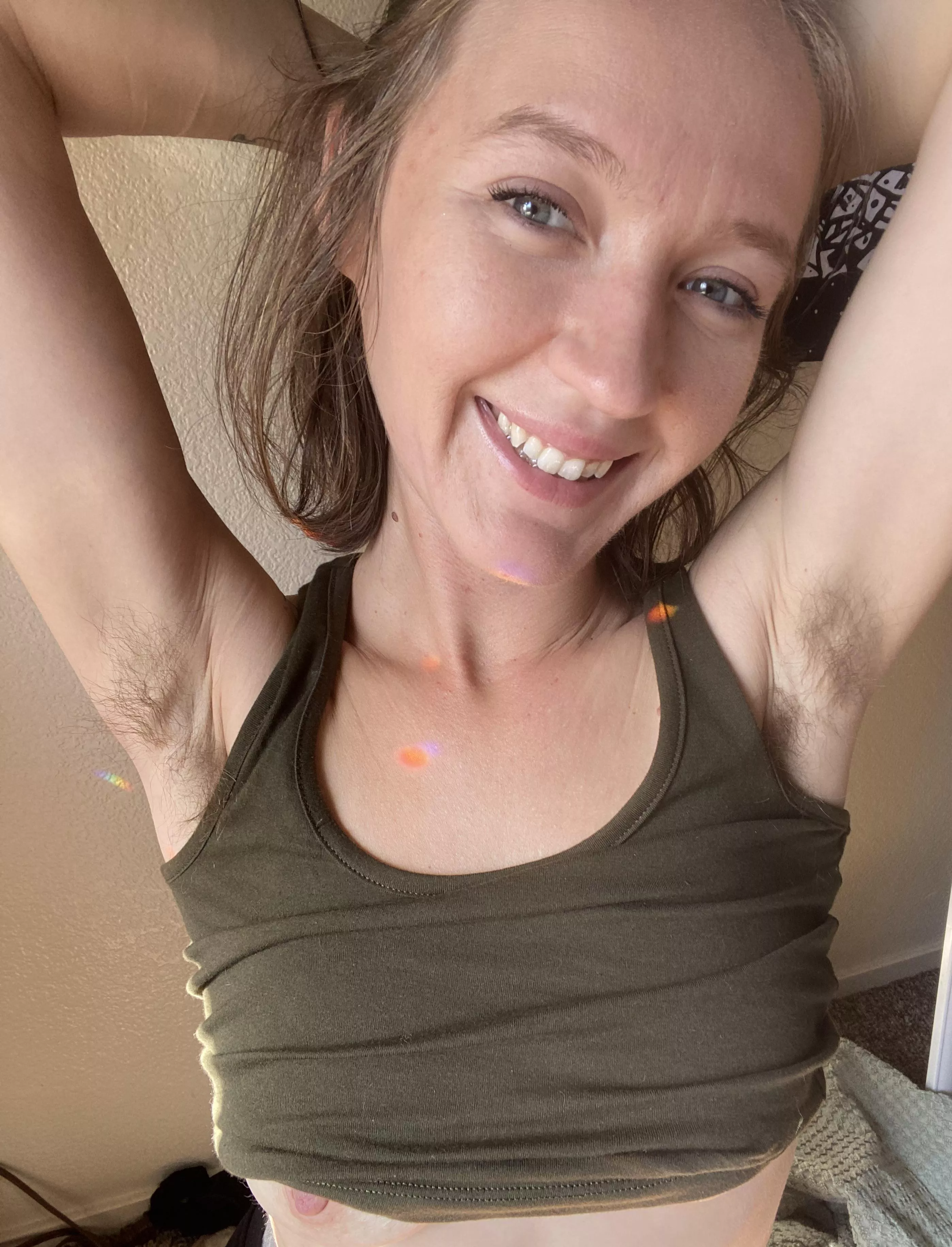 It’s almost the end of “showing off my hairy armpits in a tank top” season ☹️