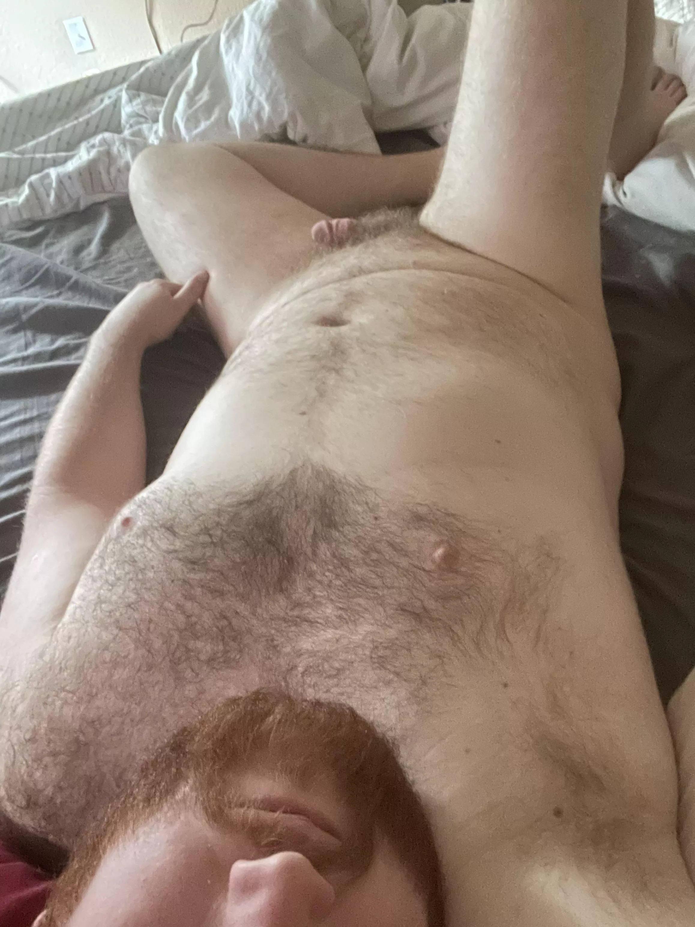 Just waking up cute as hell 😉