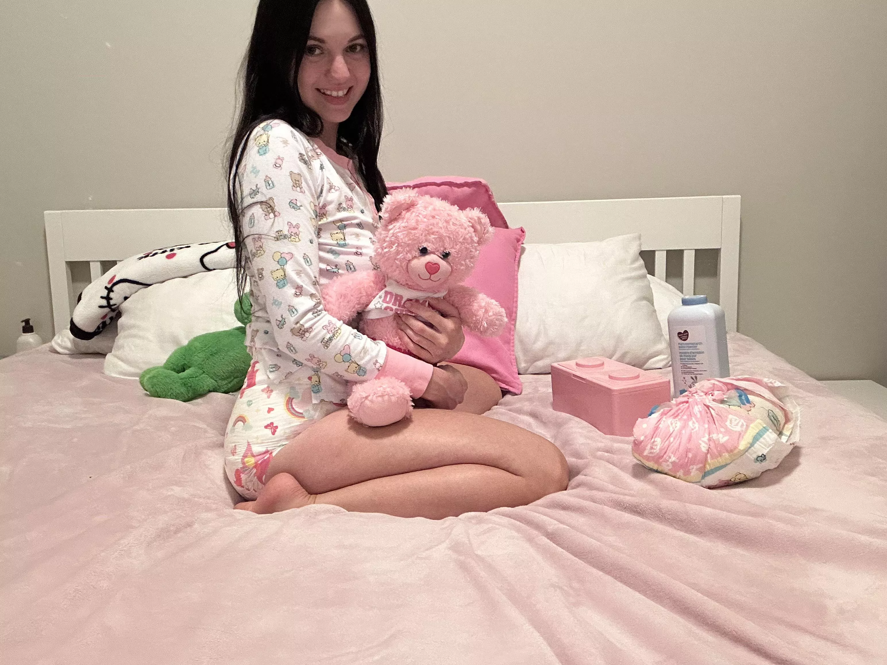 Look daddy! I changed my diaper all by myself! 😇