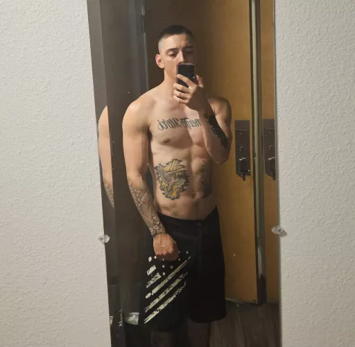 No one in San Diego wants to hang out. Am I too ugly? Be honest.