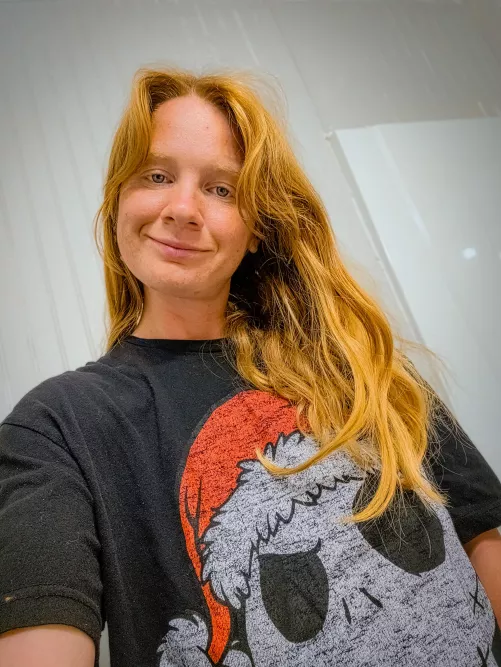 World of red: vibrant and vivid🌏 [F27]