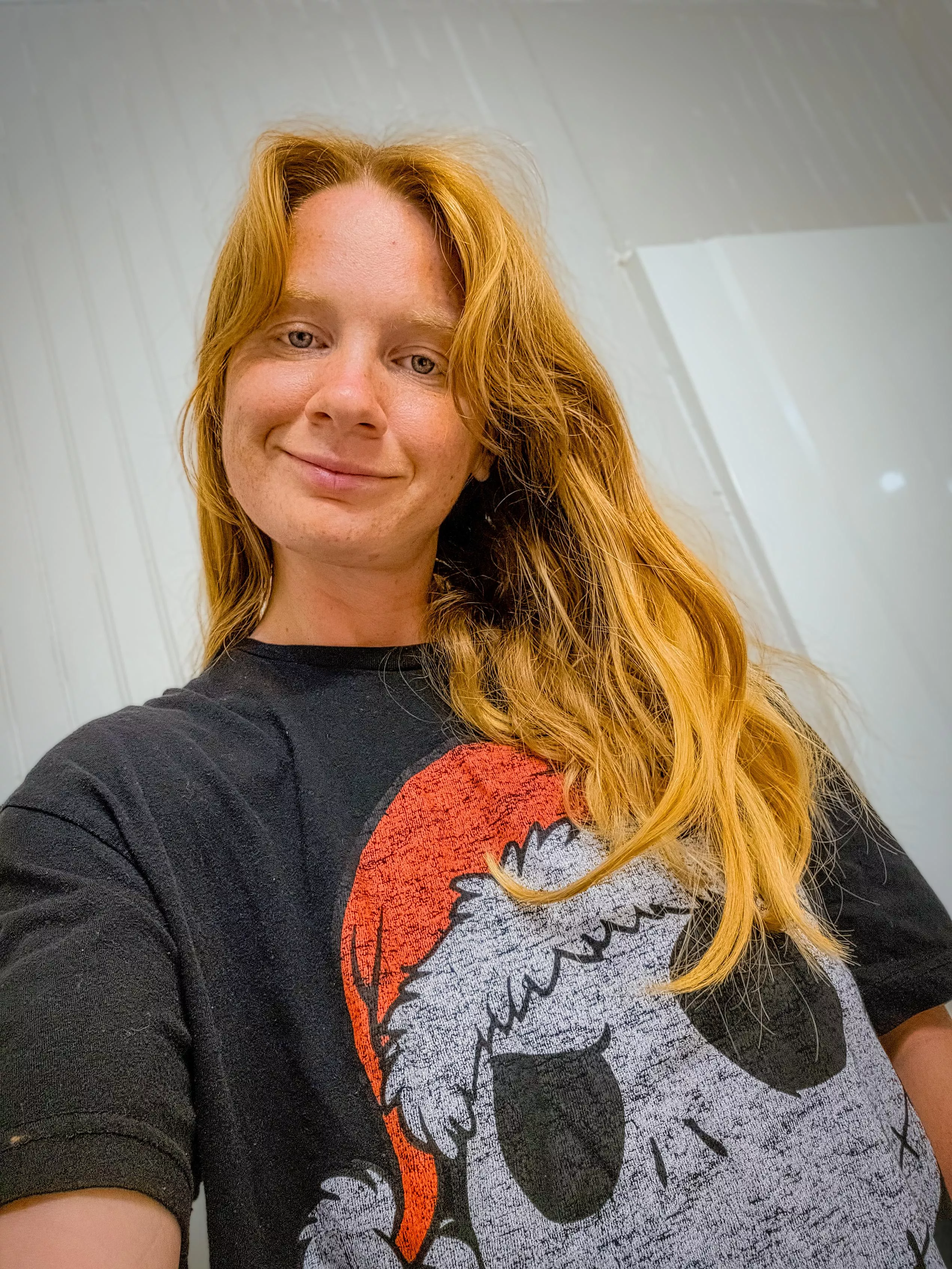 World of red: vibrant and vivid🌏 [F27]