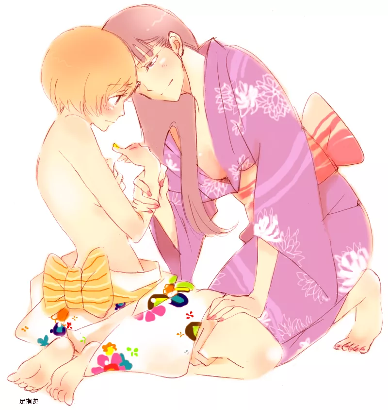 Yukiko and Chie getting ready for summer (kuu-0226)