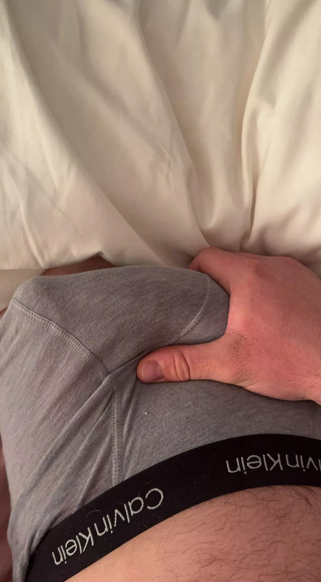 Aussie (28) care for a rate? 