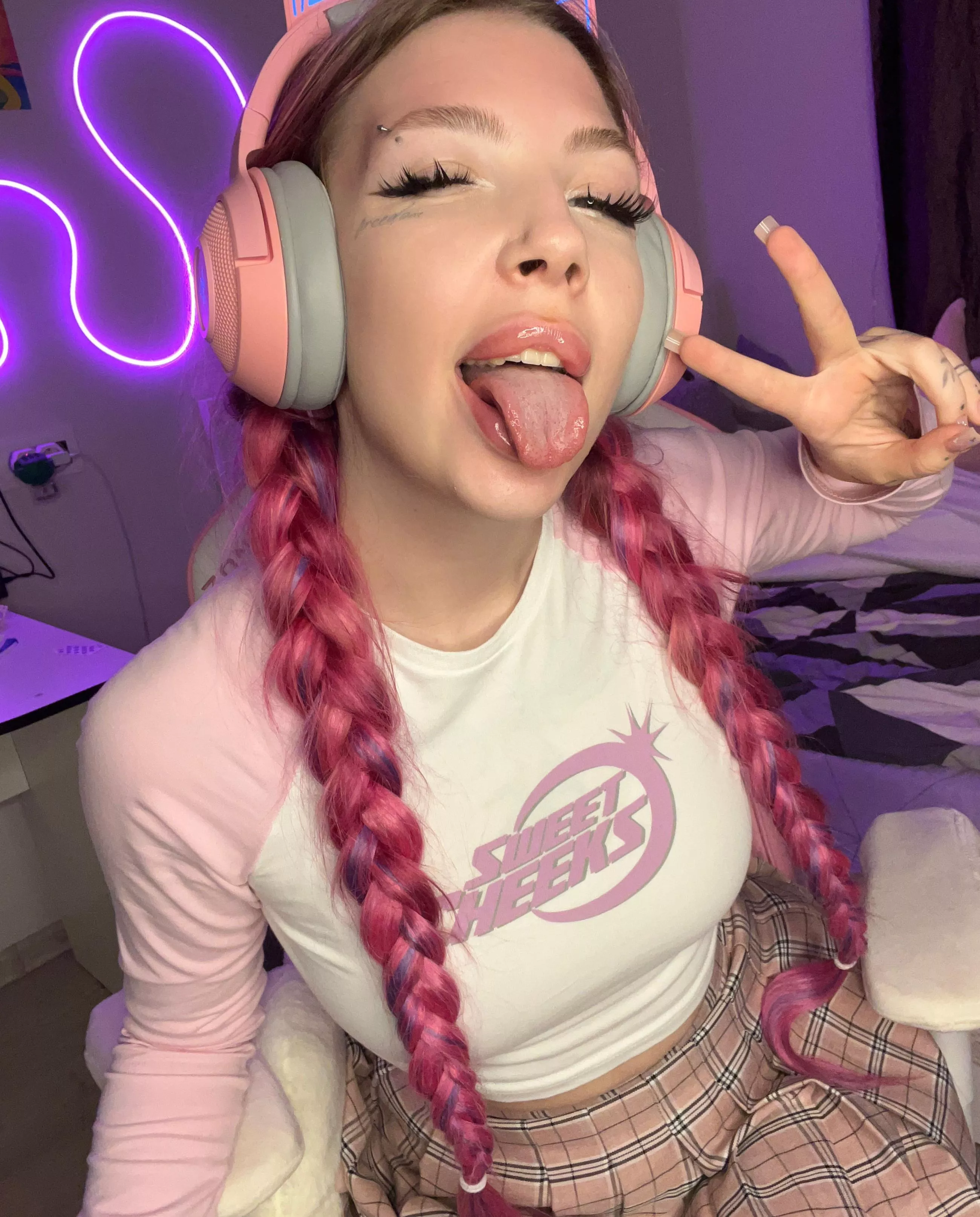 girl gamer is something very sexy