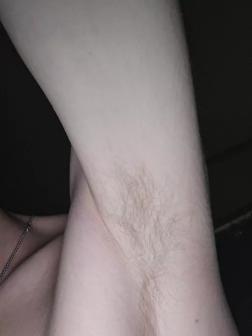 I'm a skinny top. Wanna smell while I'm in you?