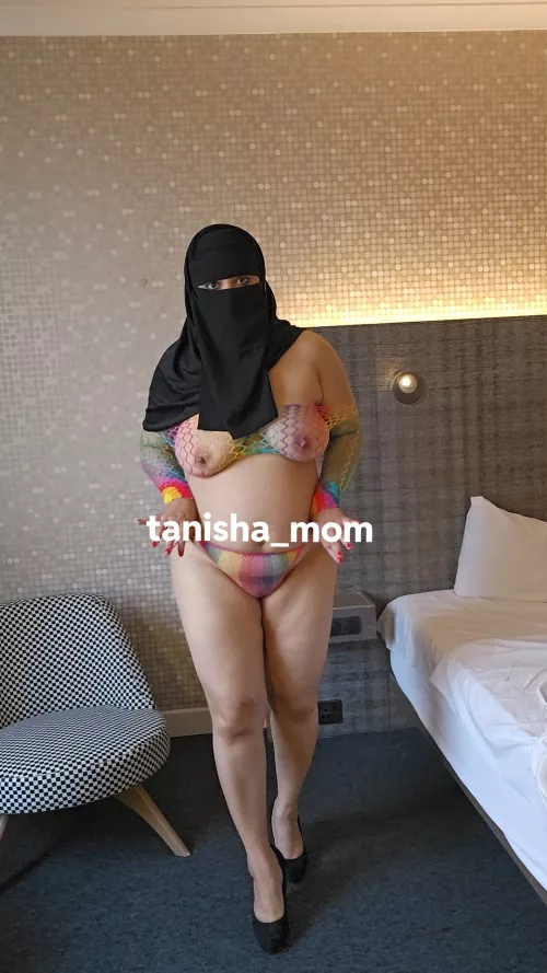 Mondays are for Milfs. You got one? 