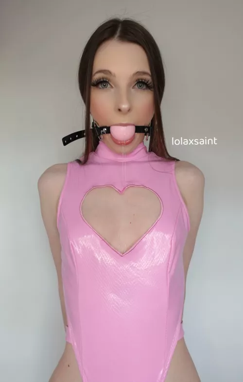 Such a big gag and yet it still won't keep all my drool in 