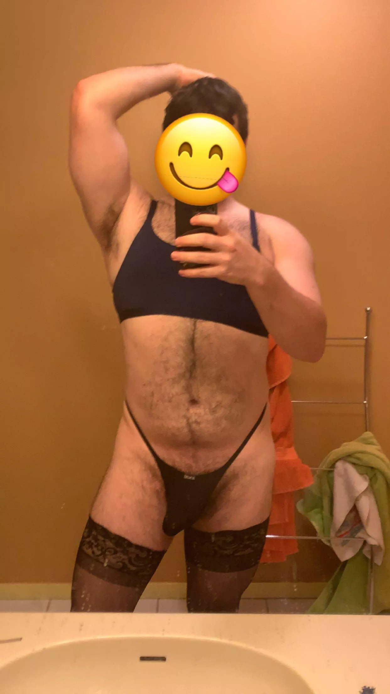 can masc looking guys wear sexy clothes too? 