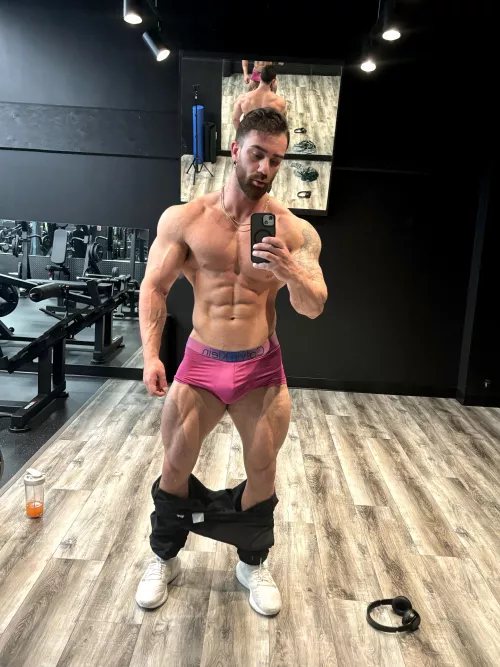 Had to bring down my pants to participate on this sub 