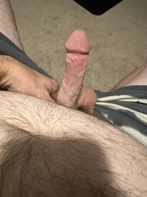 Horny 35 6” willing bottom or top😈