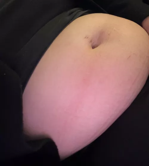 I can’t resist… I’m addicted to pasta…. 3 huge bowls just to fill me belly 😈😈😈