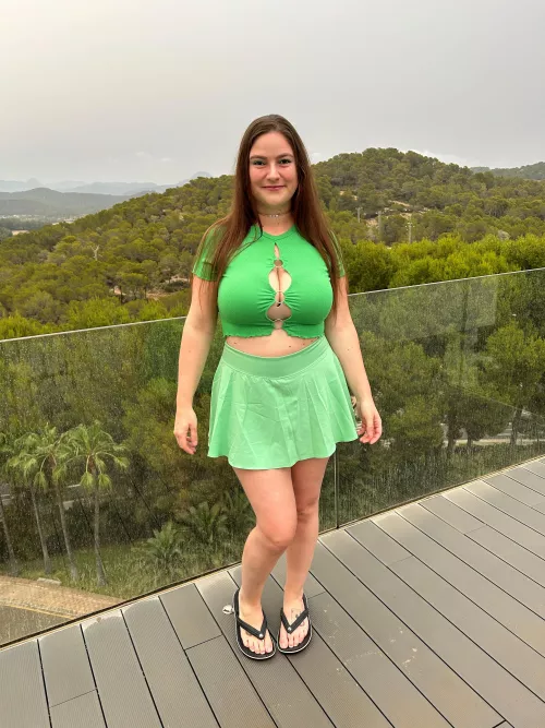 I love this top, it's so revealing